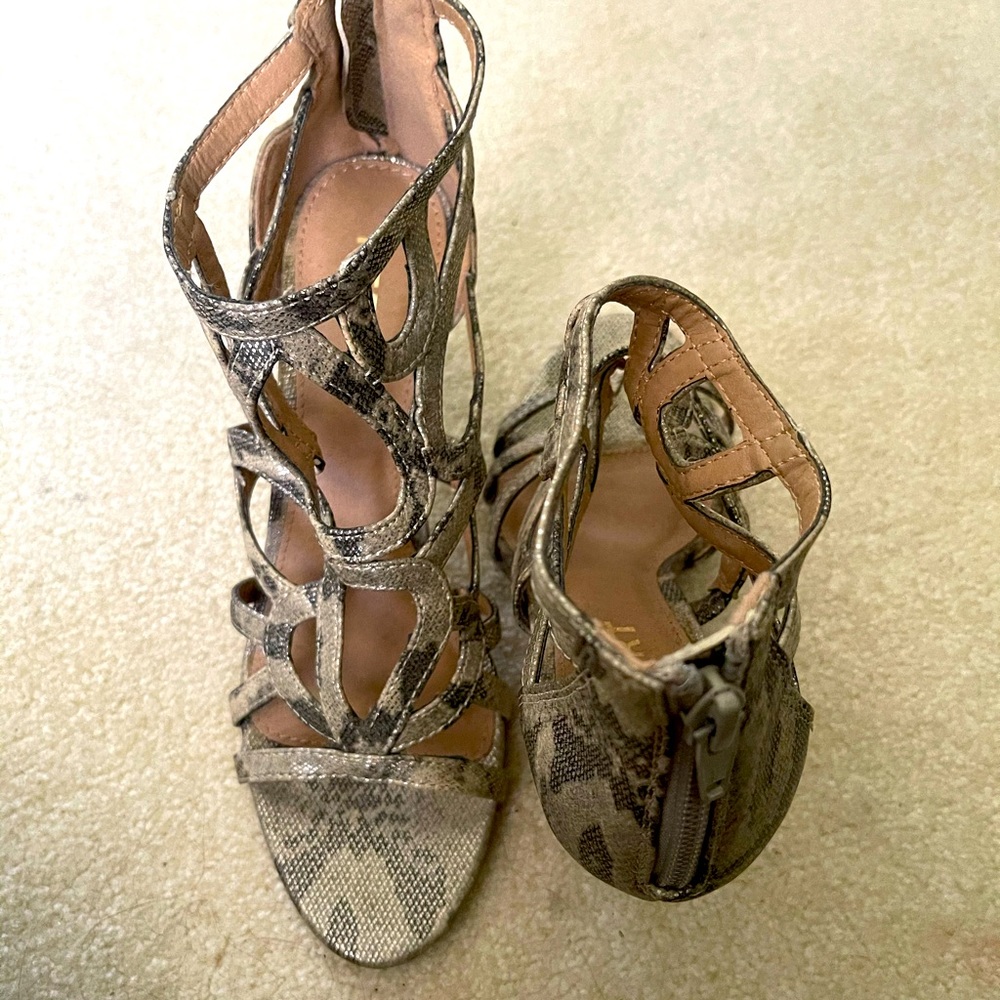 Brand new silver snake print heels